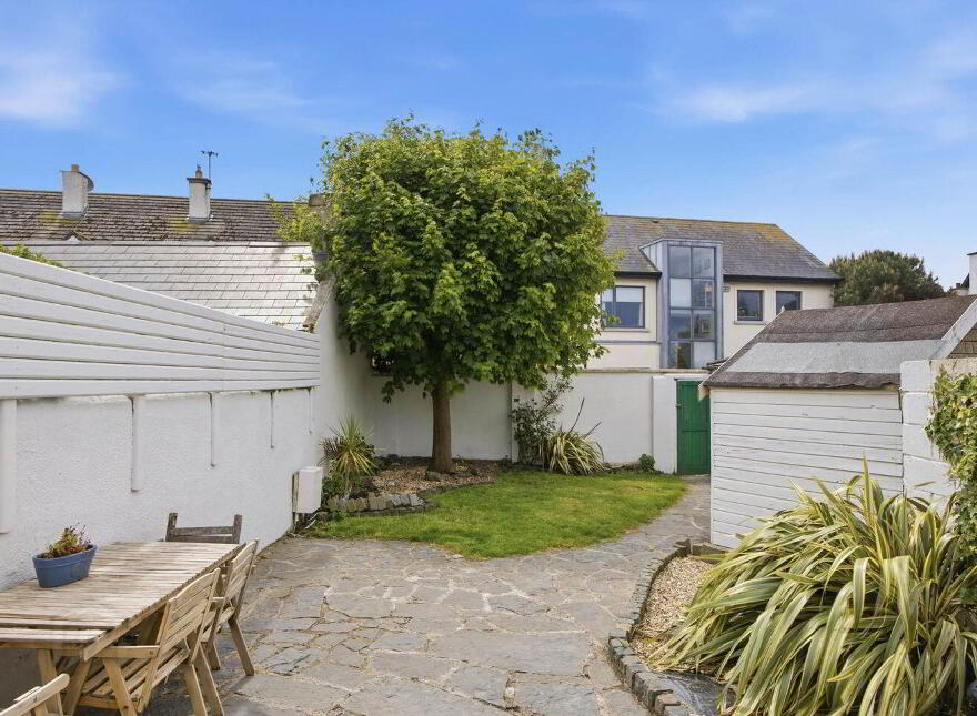 `cloghbeag` Quay Street, Skerries, K34XD25
