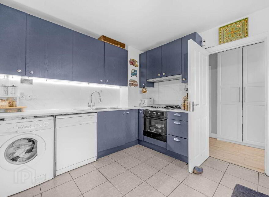 28 The Oaks, Ridgewood, Swords, K67K268
