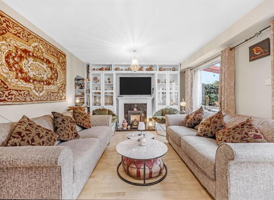 28 The Oaks, Ridgewood, Swords, K67K268