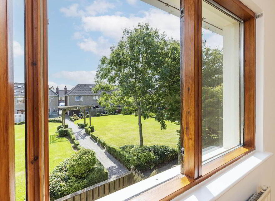 6 Ridgewood Square, Ridgewood, Swords, K67W295