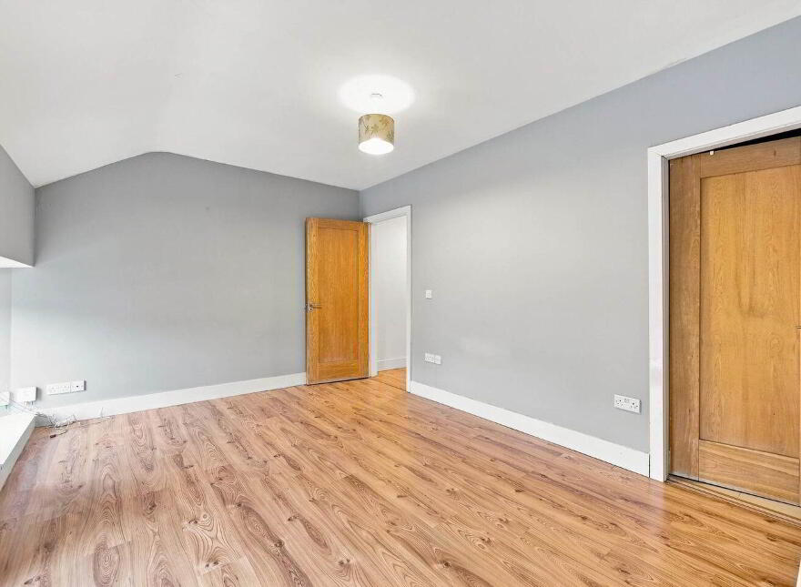 Apt 4, 69 Main Street, Lusk, K45V827