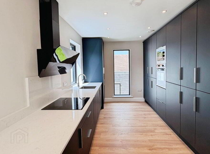 21 Saint Joseph's Park, The Lough, T12X6X9