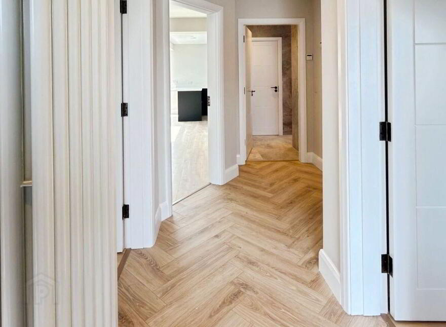 21 Saint Joseph's Park, The Lough, T12X6X9