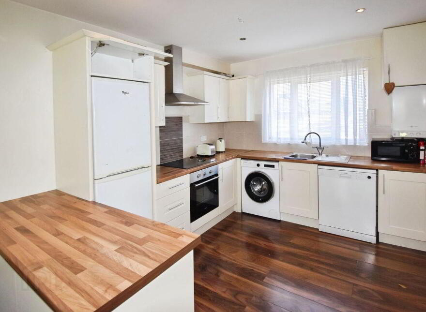 4 Church Hill, Carrigaline, P43YV22