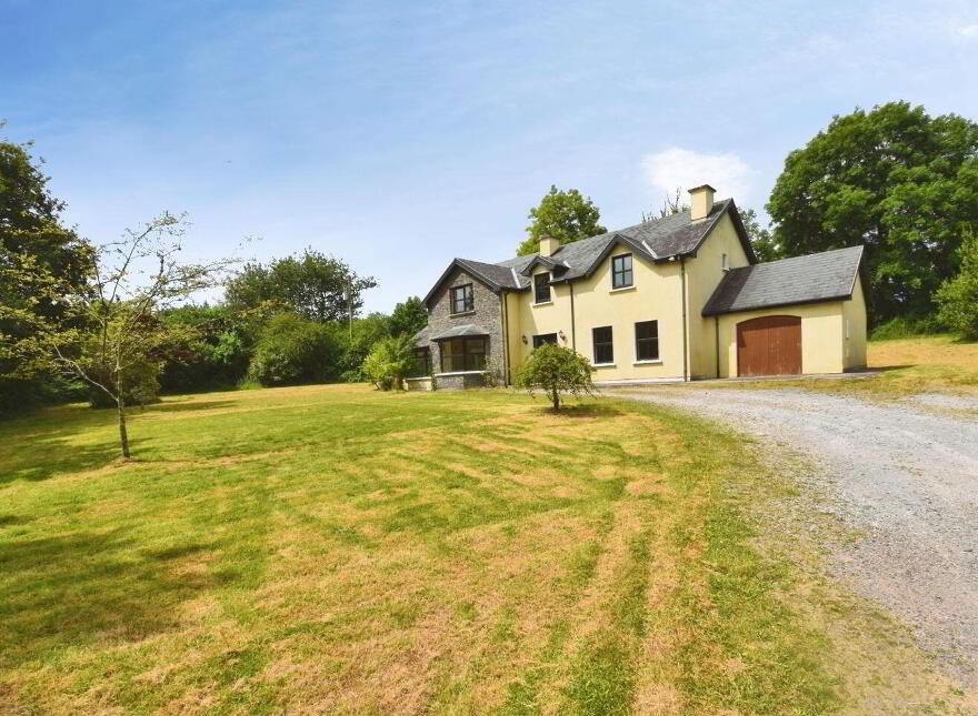 Raleigh North, Macroom, Macroom, P12RH27