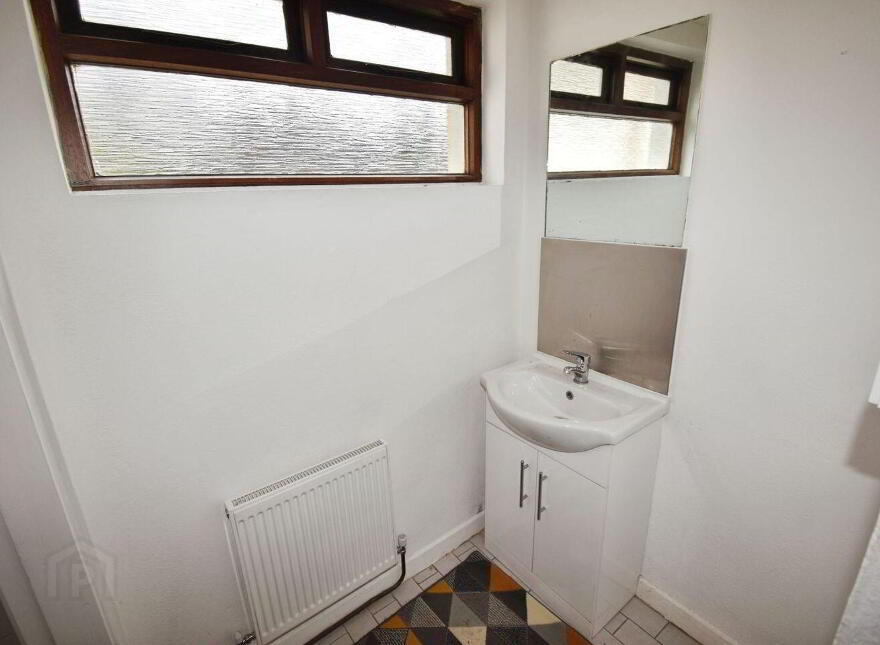 Wavecrest, Main Street, Whitegate, P25K6C8