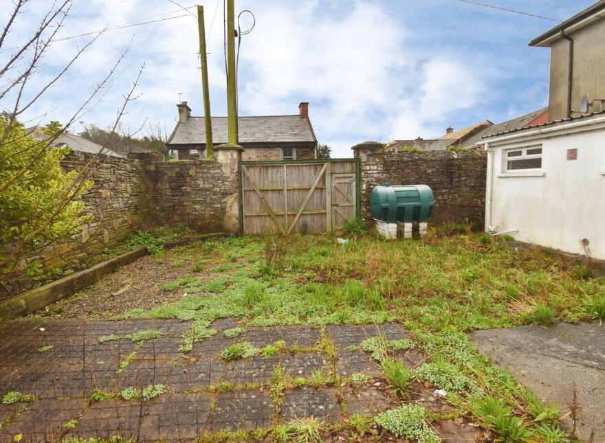 Wavecrest, Main Street, Whitegate, P25K6C8