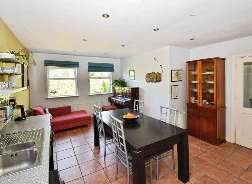 61 Frankfield, Douglas, T12EV5Y