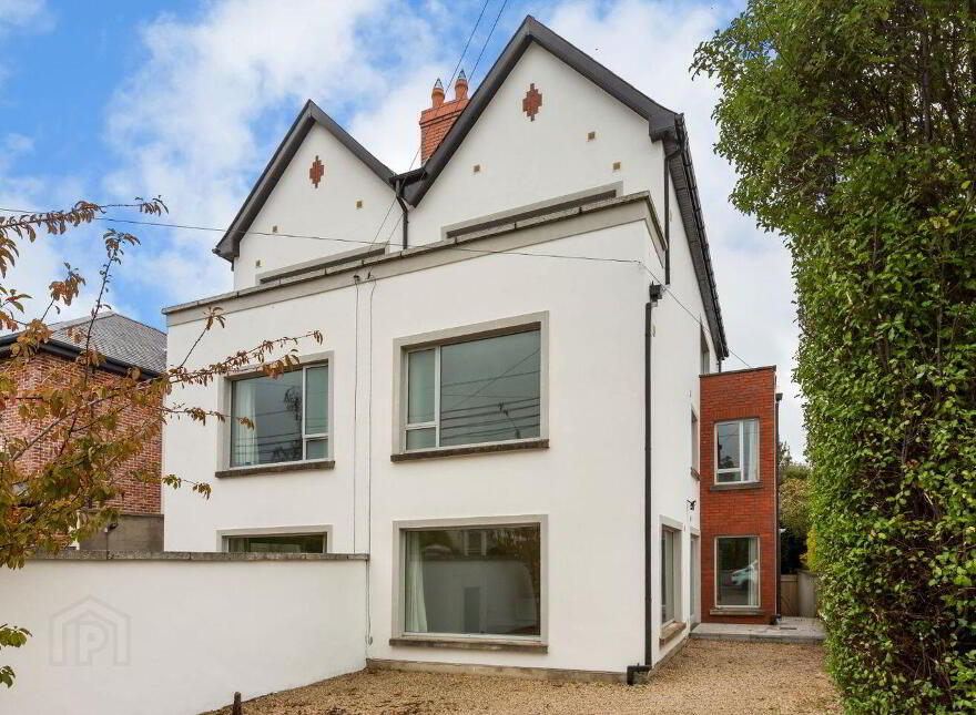 Laragh, 2 Glenart Avenue, Off Grove Avenue, Stillorgan, Blackrock, Stillorgan, A94X6E4 photo