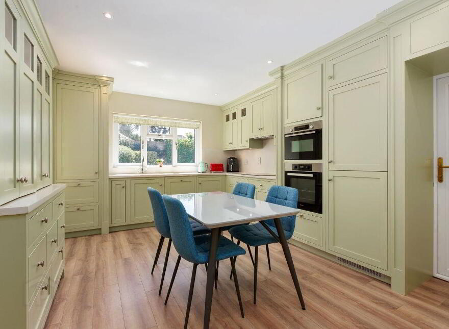 41 Hampton Park, Saint Helen's Wood, Blackrock, Blackrock, A94X044