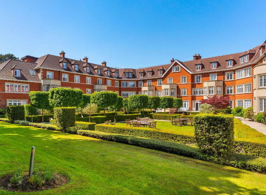 Apartment 26 Hollybrook, Foxrock, Foxrock, D18AC65