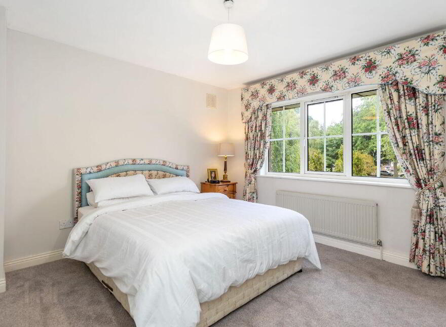 22 Cairn Hill, Westminster Road, Foxrock, Foxrock, D18Y0H2