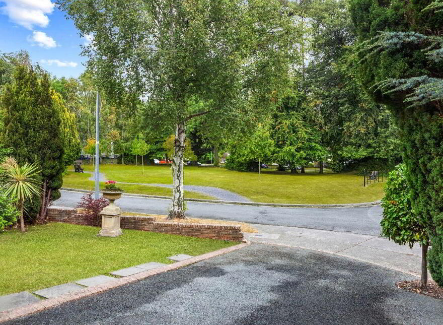 22 Cairn Hill, Westminster Road, Foxrock, Foxrock, D18Y0H2