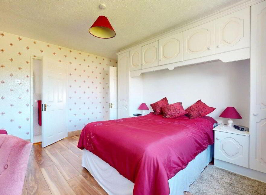 8 Sarto Rise, Sutton, Sutton, D13VY06