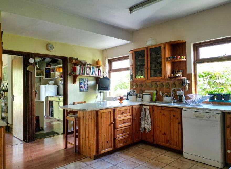 Homeleigh, 76 Dublin Road, Sutton, Sutton, D13T6N1