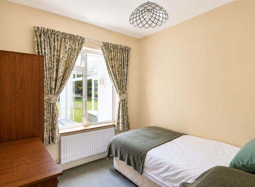 Sebring, Claremont Road, Howth, Howth, D13X856