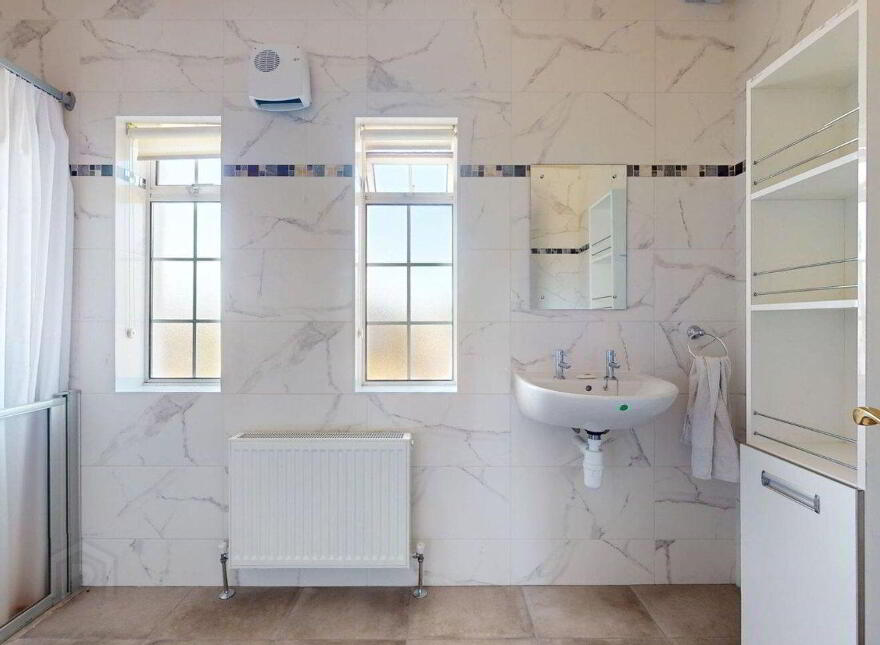 Doonaree, 172 Howth Road, Sutton, Sutton, D13X6R6