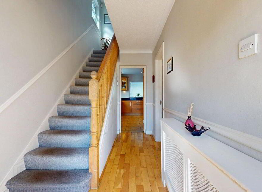 934 Sarto Lawn, Sutton, Sutton, D13NC89