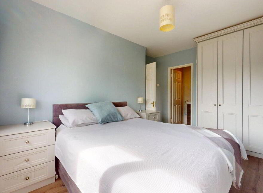 934 Sarto Lawn, Sutton, Sutton, D13NC89