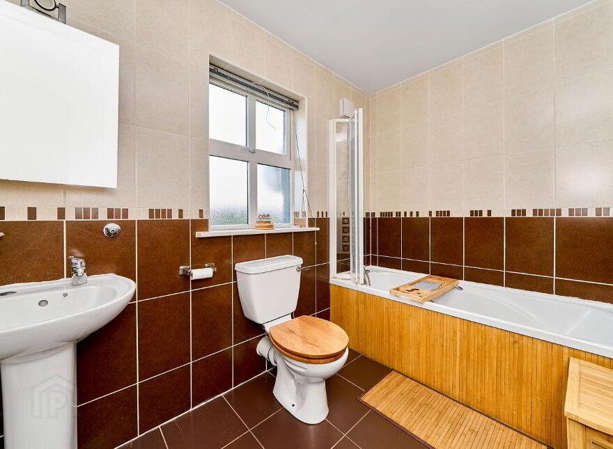 32 Edgeworth Court, Longwood, A83Y421