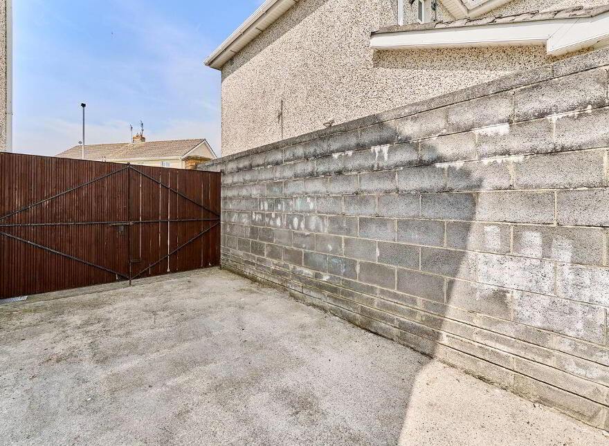 32 Edgeworth Court, Longwood, A83Y421