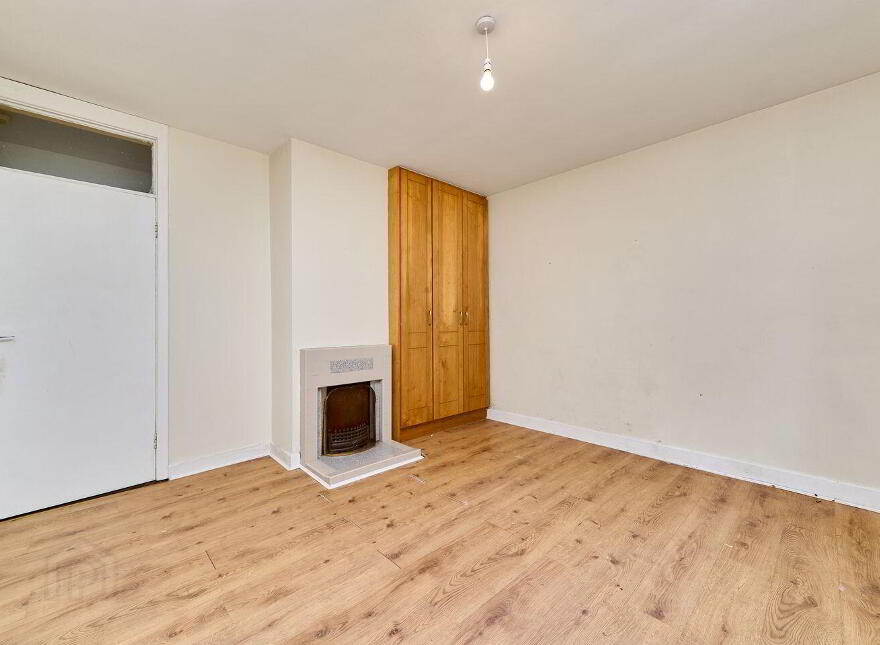 Cappagh, Enfield, A83DT61
