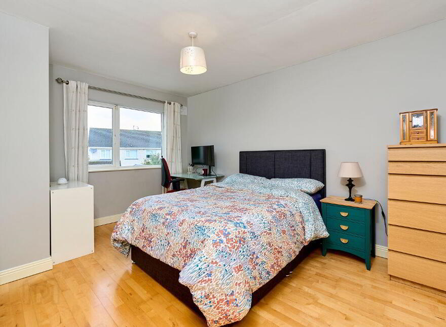 10 The Park, Rathdale, Enfield, A83X950