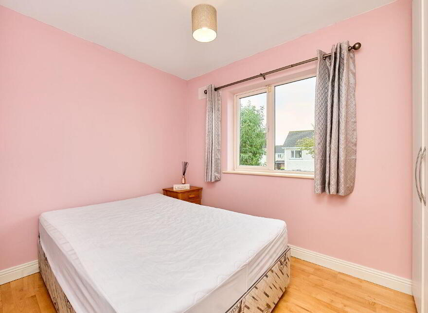 10 The Park, Rathdale, Enfield, A83X950