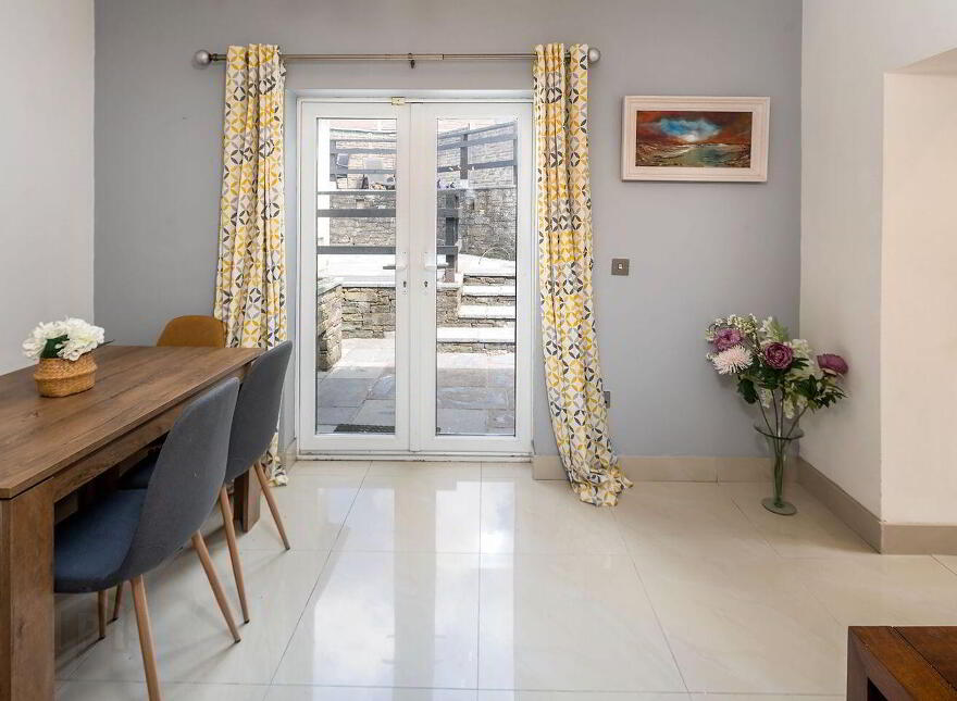 11 Lotabeg Terrace, Mayfield, Silversprings, T23F9V6