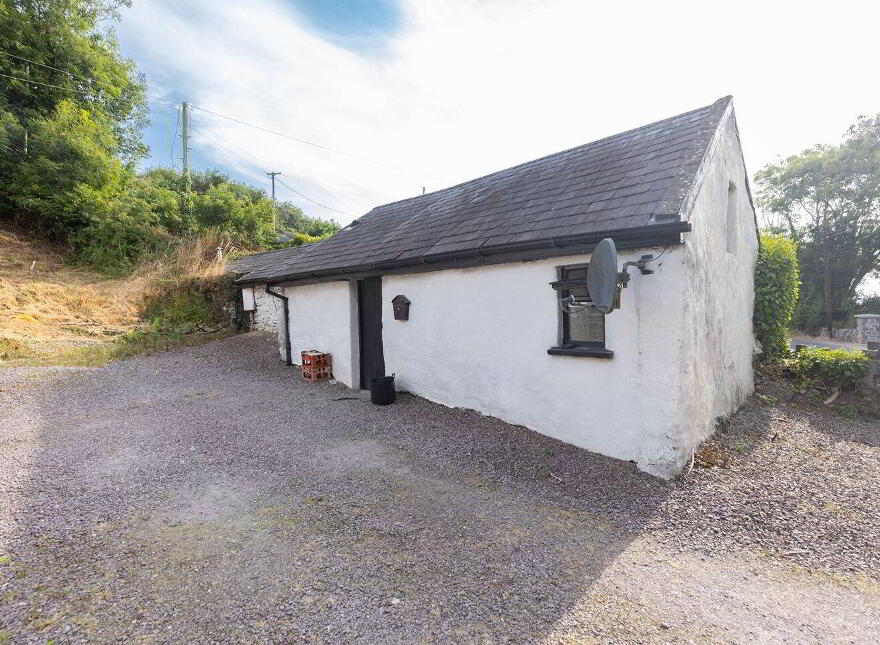 Downey's Cottage, Scarriff, Ballinacurra, Midleton, P25WC85