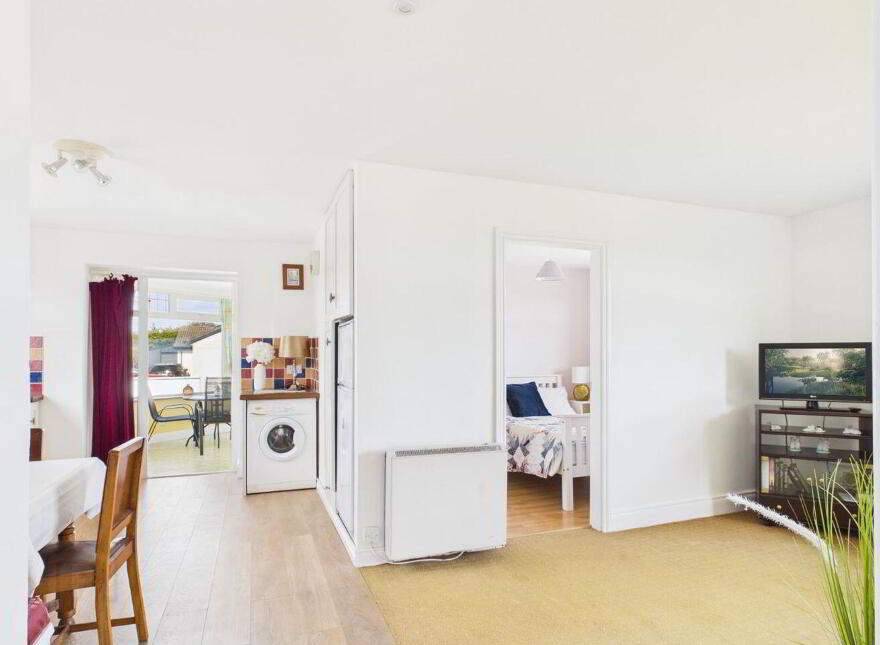 Island View, Ballynamona, Shanagarry, P25W318