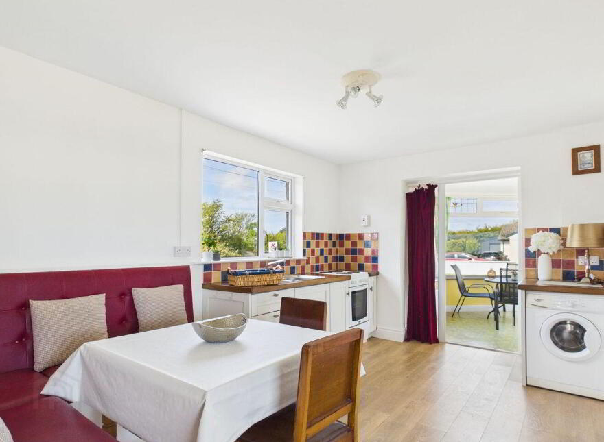Island View, Ballynamona, Shanagarry, P25W318