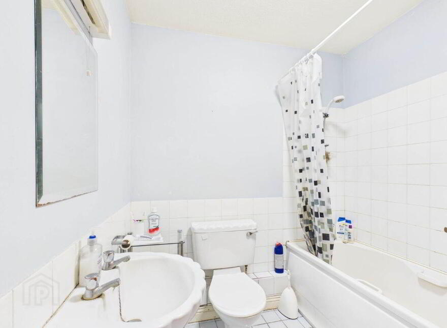 Apt 2, Castlehill Centre, Castle Hill, Carlow Town, R93K797