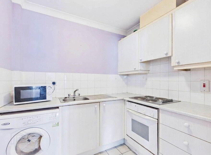 Apt 2, Castlehill Centre, Castle Hill, Carlow Town, R93K797