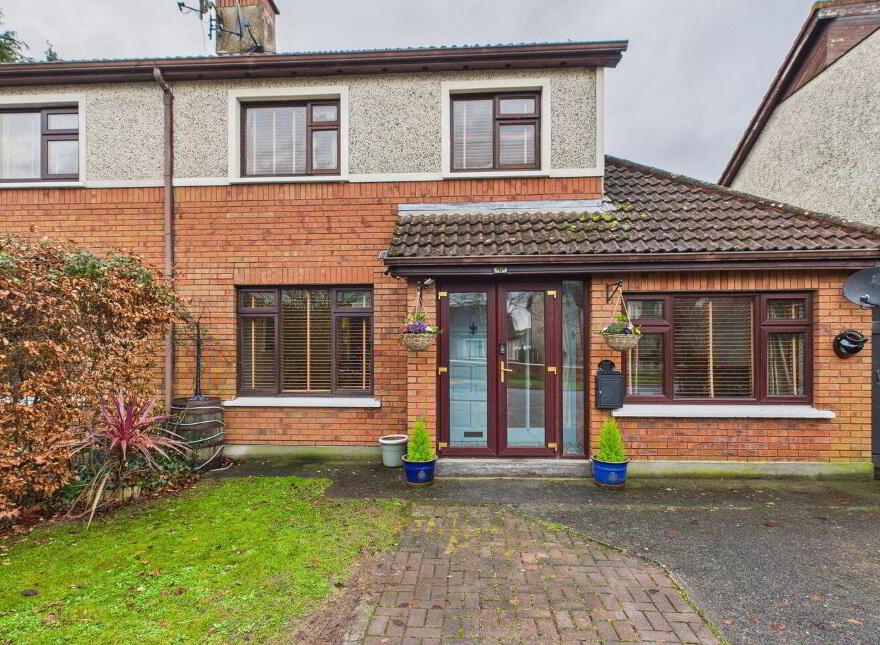 2 Castlewood Gardens, Pollerton Road, Pollerton, R93HC59 photo