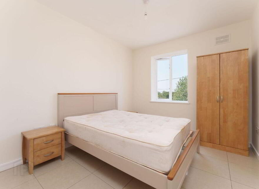 Apartment 2 Weighbridge Place, Suncroft, R56P659