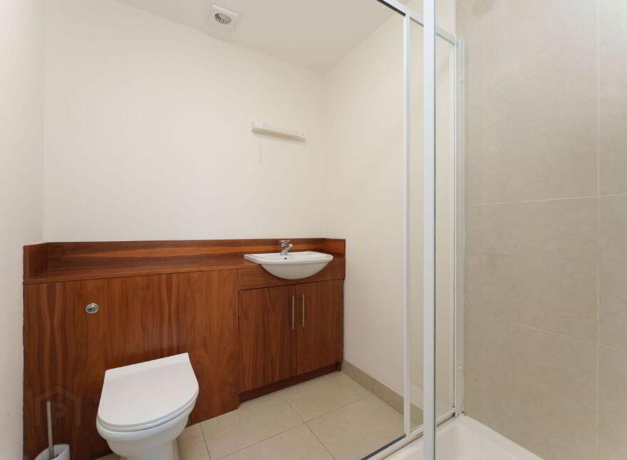 Apartment 2 Weighbridge Place, Suncroft, R56P659