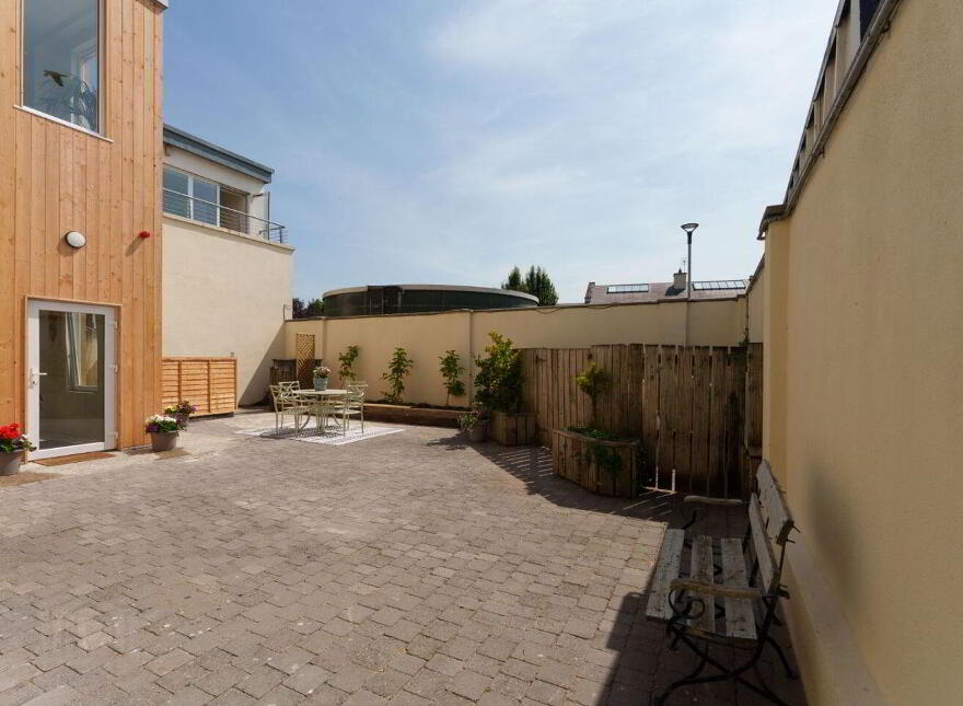 Apartment 3 Weighbridge Place, Suncroft, R56TY45