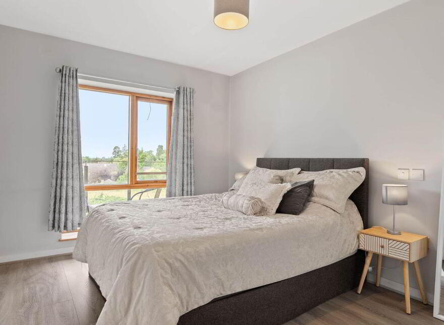 82 The Atrium, Roebuck Hill Apartments, Clonskeagh, Clonskeagh, D14V210