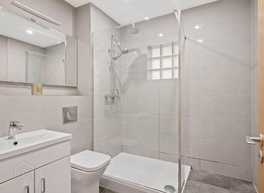 82 The Atrium, Roebuck Hill Apartments, Clonskeagh, Clonskeagh, D14V210