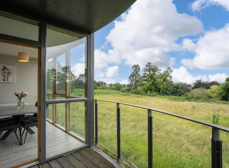 82 The Atrium, Roebuck Hill Apartments, Clonskeagh, Clonskeagh, D14V210