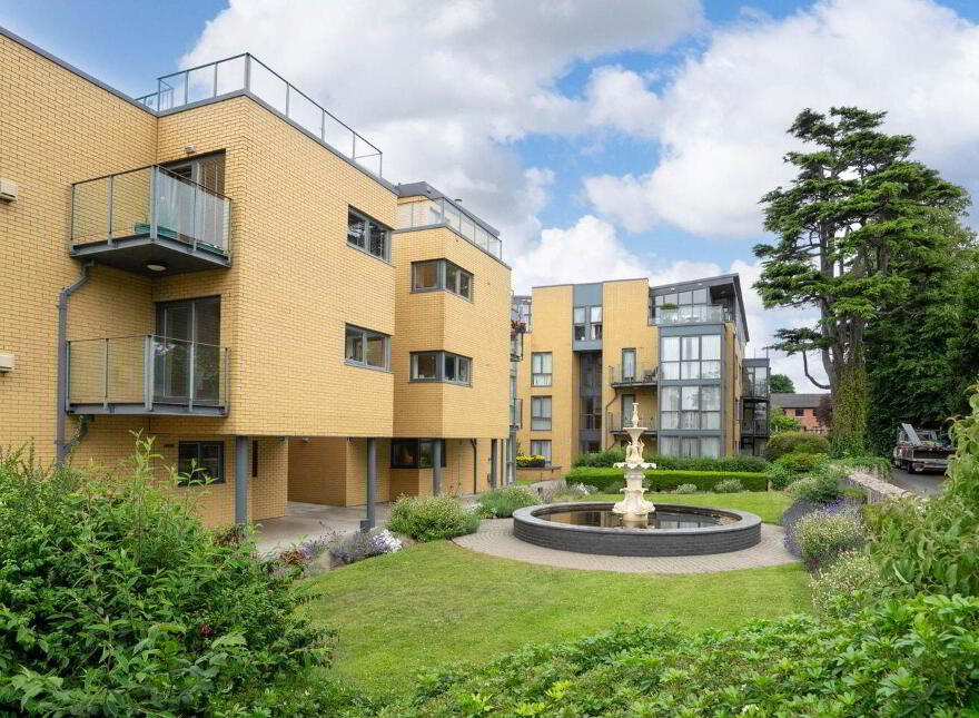 82 The Atrium, Roebuck Hill Apartments, Clonskeagh, Clonskeagh, D14V210