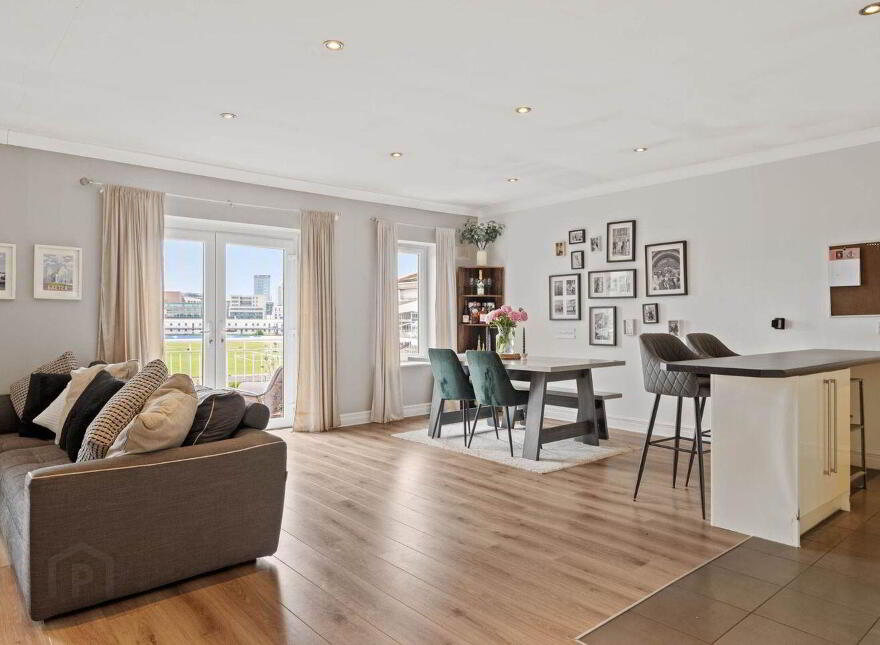 37 Fitzwilliam Quay, Ringsend, Irishtown, D04XE19