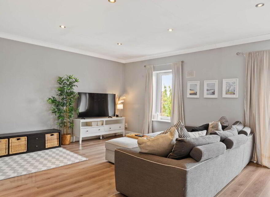 37 Fitzwilliam Quay, Ringsend, Irishtown, D04XE19