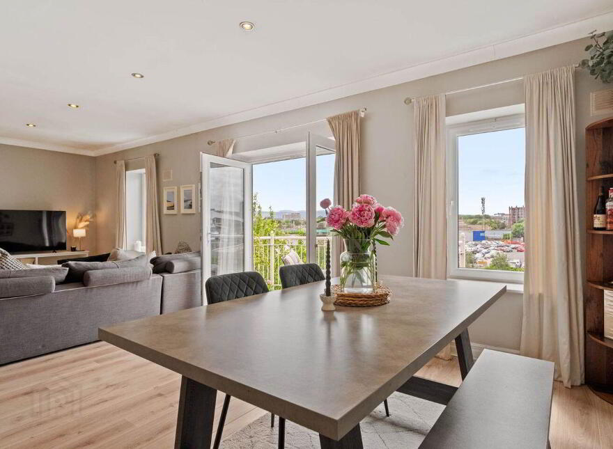 37 Fitzwilliam Quay, Ringsend, Irishtown, D04XE19