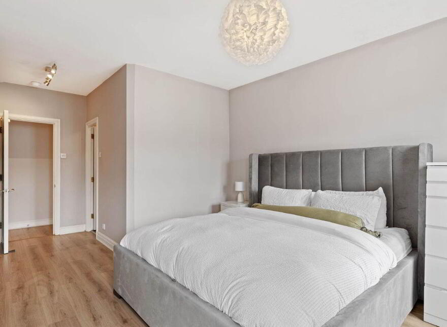 37 Fitzwilliam Quay, Ringsend, Irishtown, D04XE19