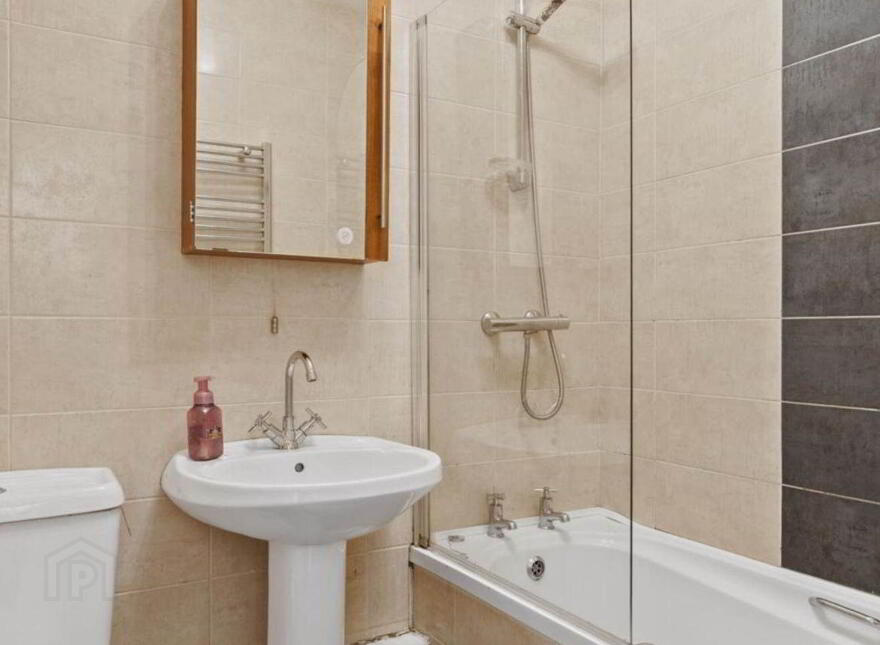 37 Fitzwilliam Quay, Ringsend, Irishtown, D04XE19
