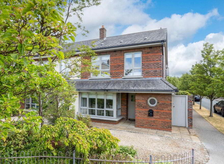 2 Kelston Avenue, Foxrock, Foxrock, D18WR68 photo