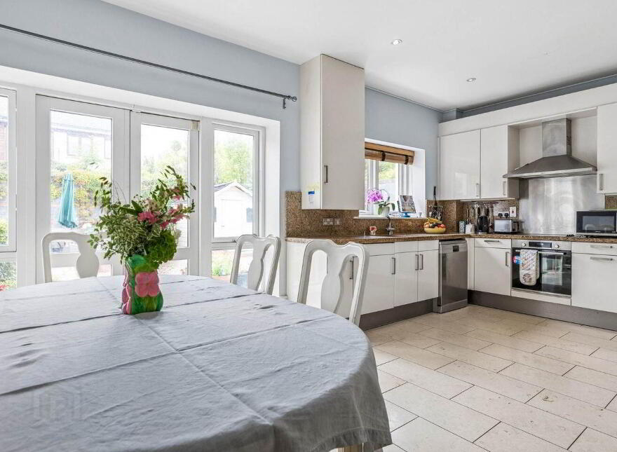 2 Kelston Avenue, Foxrock, Foxrock, D18WR68