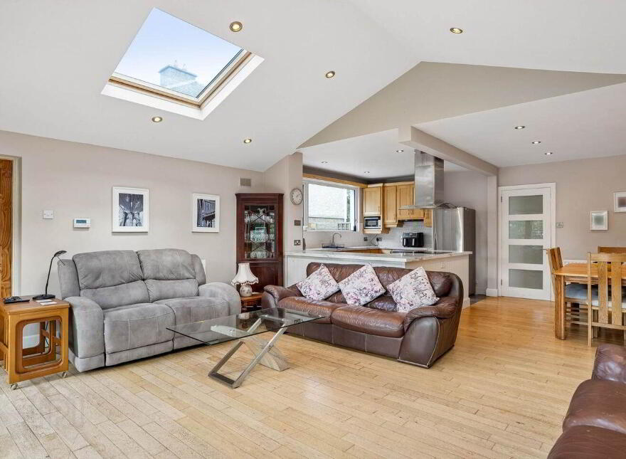 20 Lakelands Avenue, Stillorgan, A94C5R2